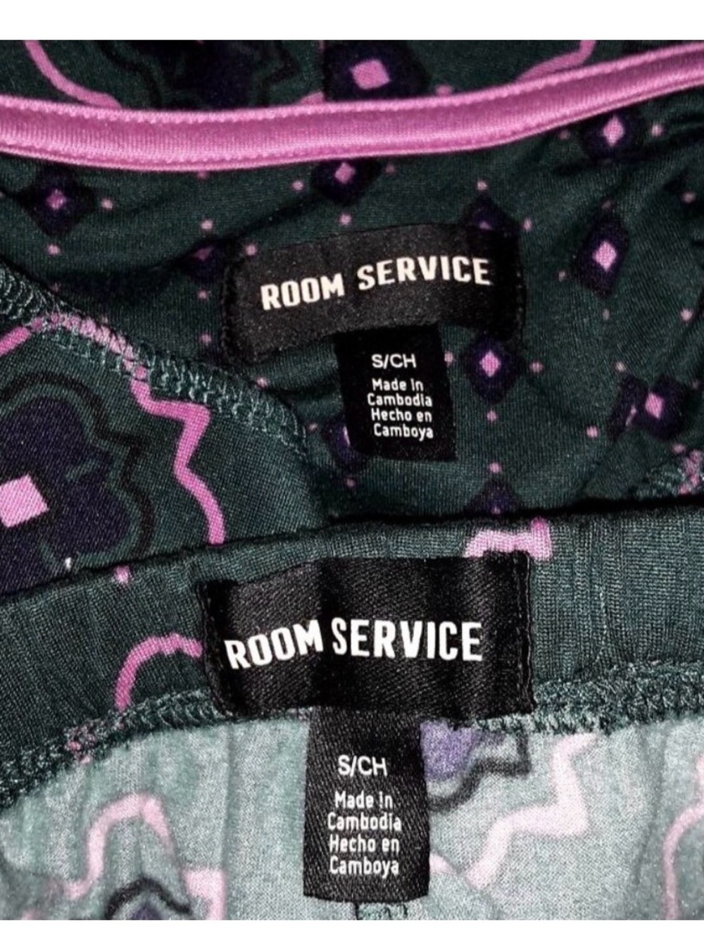 Room Service Shawl Collar Green and Pink Geometric Print Pajamas Set Size Small - Picture 6 of 6